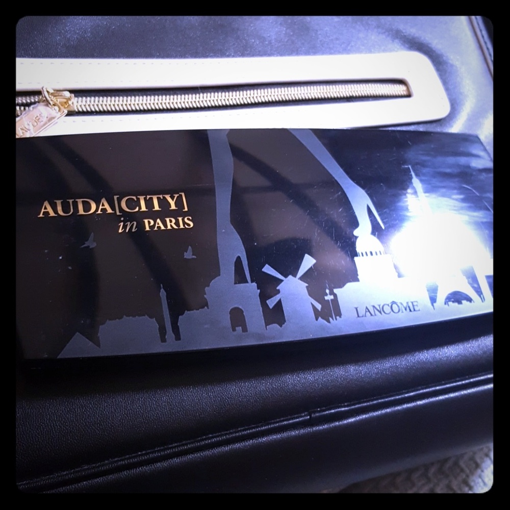 Audacity in paris eyeshadow palette  by lancome